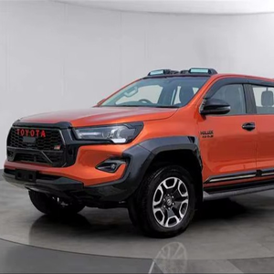 Pick-up 4x4 Diesel Turbo d'occasion 2024 pour Hilux Revo, conduite à gauche, sièges foncés - Product Image 3