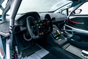 Lamborghini Huracán Super Trofeo Evo 1 d'occasion, propre, année 2018, fabriquée en usine, voiture de course - Product Image 4