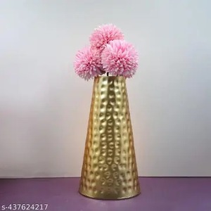 Vase design à pois martelés en métal Accent décoratif élégant pour le salon Table à manger Chambre à coucher Bureau et décoration intérieure moderne - Product Image 4