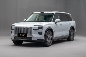 Zeekr 9X 2025, Vehículo Eléctrico Híbrido Enchufable MPV/SUV, 5 Puertas, 6 Asientos, Distancia Entre Ejes Larga, Motor 2.0T L4 - Product Image 2