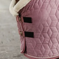 Couverture d'Écurie en Velours Rose Doré Matelassée avec Peau de Mouton, 100G 200G 300G de Remplissage Polyester, Conception Personnalisable, Dernière Tendance