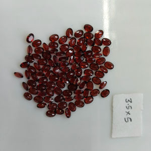 พลอยโกเมนสีแดงธรรมชาติ 5x3.5 มม. ทรงรี คุณภาพดีที่สุด สำหรับทำเครื่องประดับ - Product Image 4