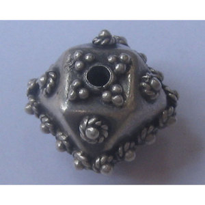 Plain <b>Silver</b> Charm Jewelry Findings 25mm X 3mm X 20mm X 8mm X 4mm X 10mm <b>Beads</b> in Bags for Making" - Product Image 1