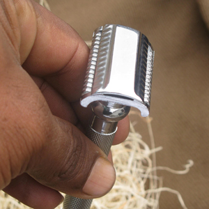 Heavy Duty Slant Bar Safety Razor Hoja de acero inoxidable Herramienta de afeitado - Product Image 1