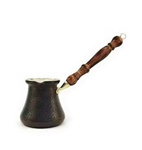 หม้อกาแฟตุรกีพร้อมด้ามไม้ดีไซน์หรูหราเคลือบผงโลหะแบบตุรกี - Product Image 1
