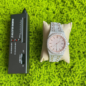 นาฬิกาอัตโนมัติสองสี iced OUT VVS Moissanite ตัวเรือนเพชรแปดเหลี่ยมขอบสีทองสำหรับสุภาพบุรุษ - Product Image 4