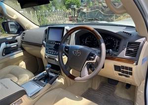 Propre voitures d'occasion 2018 2019 2020 2021 Land Cruiser Prado TXL 2,8l Turbo Diesel 7 places - Product Image 2