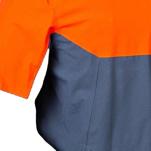 Veste Softshell pour Hommes en Gros Personnalisée Imperméable à Capuche Casual Légère Style Urbain Hiver Logo Avant - Product Image 5