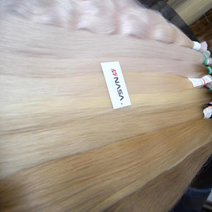 Vente en gros 28 pouces Extensions de cheveux vierges de haute qualité 100 grammes Extensions de cheveux en vrac de couleurs claires - Product Image 1