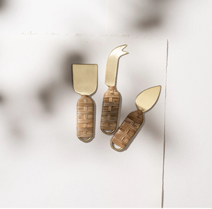 Trancheuse à fromage en acier inoxydable écologique et couteau manche en rotin Ensemble de fromage poli miroir vente à chaud - Product Image 6