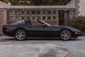 Chevrolet Corvette ZR-1 PowerIcon 2024 d'occasion, précision optimisée, conçue pour la piste, supercar de collection, cuir foncé, R15 automatique, panoramique - Product Image 3