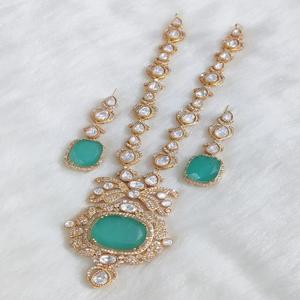 Conjunto de Collar de Latón con Piedras Polki y Doublet, Perfecto para Fiestas, Collar de Uso Diario con Hermosos Aretes, Calidad Premium - Product Image 1