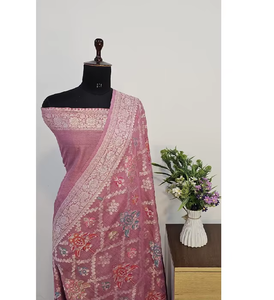 Sari en Georgette Tassur Pur Traditionnel Exclusif, Semi-Banarasi Tilfi Meena, Motifs Meenakari Multicolores, Tissu Luxueux - Product Image 2