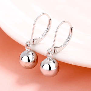 Orecchini Pendenti in Argento Sterling a Forma di Sfera con Design a Goccia e Pendente - Product Image 2