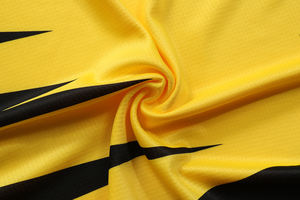 Uniforme de fútbol con impresión personalizada, uniforme de fútbol de malla de poliéster, hecho en Pakistán, venta directa de fábrica - Product Image 6