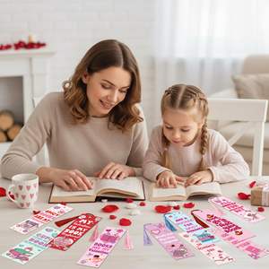 10 marque-pages Saint-Valentin avec pompon, cadeau pour lecteur, marque-pages en forme <span class=keywords><strong>de</strong></span> cœurs pour femmes, marque-pages en papier romantique - Product Image 1