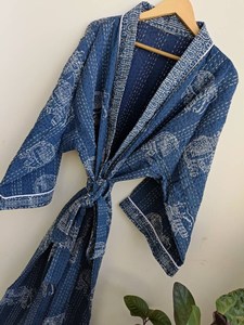 ชุดควิลท์โคโมโนทำด้วยมือสไตล์อินเดียใหม่ชุดคลุมคลุมสำหรับคนท้องทำจากผ้าฝ้าย100% ยาวถึงพื้นรอบเอวธรรมชาติ - Product Image 2