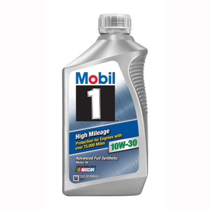 L'huile synthétique Mobil 1 High Mileage 10W-30 améliore le rendement énergétique et la durée de vie du moteur - Product Image 1