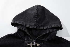 Sudadera con Capucha Moderna Estilo Grunge con Parches Desgastados, Prenda Urbana Oversize, Esencial para el Día a Día - Product Image 6