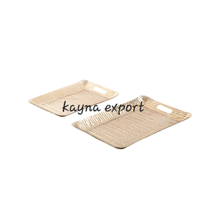 Nouveau plateau rectangulaire en acier inoxydable martelé pour la maison et le restaurant Style artistique unique avec finition plaquée or - Product Image 3