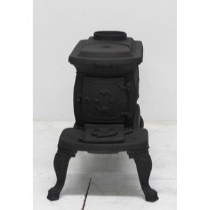 Poêle à bois en fonte de petite taille modèle Dorello MF30 pour le chauffage au bois - Product Image 1