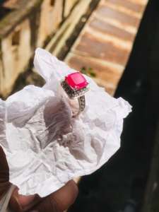 Anillo de piedras preciosas de rubí de plata 925 de alta calidad para mujer para fiesta y boda - Product Image 2