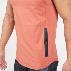 Camiseta sin mangas de gimnasio para hombre con estampado Offset personalizado, secado rápido, transpirable, elástico en 4 direcciones, cuello redondo, dobladillo curvo, 100% algodón para entrenamiento - Product Image 3