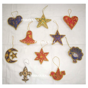 Meilleure qualité décorative forme multiple et artisanat de conception beaux ornements suspendus de travail de broderie Zari perlés et dorés - Product Image 1