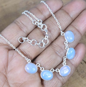 สร้อยคอเงินแท้ประดับโอปอลไลท์สีนม 5 เม็ด ตัวเรือนเงินสเตอร์ลิง พร้อมสายเชื่อมต่อ ทำด้วยมือ เหมาะสำหรับงานแต่งงานและงานหมั้น พร้อมเป็นของขวัญวันเกิด - Product Image 3