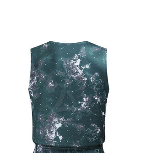 Ensemble d'uniformes de basketball sur mesure avec logo OEM, haute qualité, 100 % polyester respirant, grandes tailles, avec numéro d'équipe et de club personnalisé brodé - Product Image 4