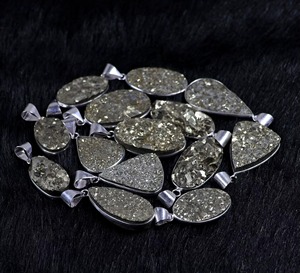 Oferta de Navidad: Colgante de Pirita Dorada con Druzy, Colgante de Plata de Ley, Colgante con Bisel, Colgantes para Mujer, Collar, Joyería con Bisel - Product Image 4