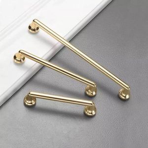 Manija de puerta de calidad superior disponible en varios tamaños y en múltiples acabados utilizados en puertas y ventanas de lujo en el hogar y las oficinas. - Product Image 4