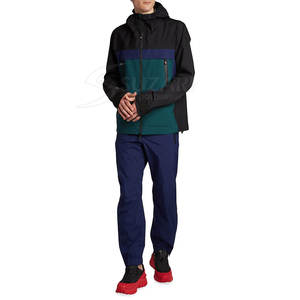 Ensemble coupe-vent respirant avec motif facile à porter Ensemble coupe-vent de qualité supérieure avec coutures durables et style épuré - Product Image 1