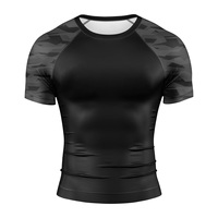 Maillot de compression à manches courtes personnalisé pour homme, idéal pour la gym et l'entraînement sportif, avec drapeaux Brésil/USA, en Spandex/Polyester, séchage rapide, imprimé