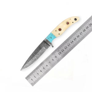 Cuchillo de Caza Recto Fijo de Acero Damasco VG10 para Exteriores, Mango de Cuerno Turquesa, Acero Inoxidable, Incluye Funda de Cuero - Product Image 6