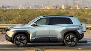 Vehículo Eléctrico Leo Pard 03 Ultra EV 2025 con Tracción en las Cuatro Ruedas, Autonomía de 501-600 km y Potencia de 300 KW para Importación en Japón - Product Image 3