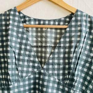 Hermoso Vestido Estampado Floral en Bloques de Algodón, Vestido para Uso Casual, Vestido Estampado a Mano - Product Image 6