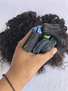 Top Premium 100% Raw Remy Virgin Cambodgien Indian Hair Extensions 24 ''Kinky Curly Tape Fournisseur Indien Exportation En Gros - Product Image 6
