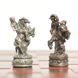 Juego de <span class=keywords><strong>Ajedrez</strong></span> Metálico con Temática de Vaqueros vs Indios - Product Image 4