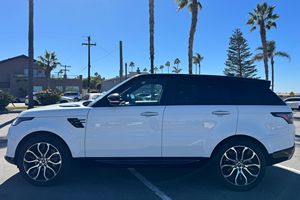 Range Rover Sport HSE 2021, usado en buen estado. - Product Image 3