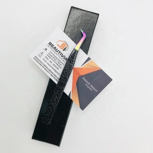 Nouvelle pince à épiler à pointe en fibre avec logo personnalisé Pince à épiler d'extension de cils en acier inoxydable durable avec pointe pointue offerte - Product Image 6