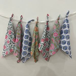 Servilletas de Tela de Algodón con Estampado Floral Hecho a Mano, Servilletas para Mesa de Comedor, Servilletas de Boda, Servilletas Reutilizables Ecológicas para Fiestas - Product Image 4