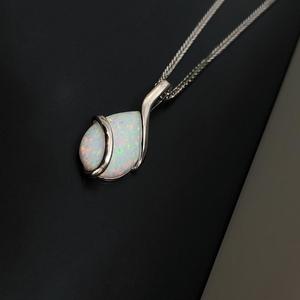 จี้โอปอลเงินสำหรับเด็ก รูปทรงหยดน้ำ ประดับพลอยโอปอลธรรมชาติ ดีไซน์น่ารัก เหมาะสำหรับโอกาสทางพุทธศาสนา - Product Image 3