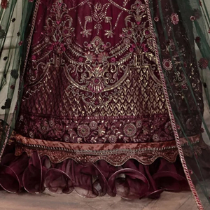 Robe de soirée indienne traditionnelle Salwar Kameez islamique pakistanaise faite à la main avec paillettes en dentelle solide et décorations de boutons - Product Image 6