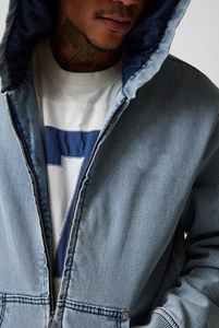 OEM Unisex Denim Washed Custom Heavyweight Zip Up Algodón Cremallera Sudadera con capucha de gran tamaño Hombres Streetwear Moda Drop Shoulder Jacket - Product Image 3