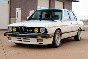 BMW 535is de 1987, Usado, en Buen Estado, 5 Velocidades - Product Image 5