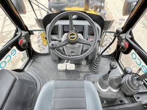 Chargeur sur pneus JCB 3CX d'occasion Chargeur sur pneus JCB 2CX de haute qualité pour travaux de construction - Product Image 6