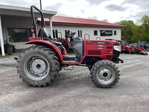 Tracteur compact Mahindra 1526 HST de haute qualité avec chargeur, prix abordable, tracteur utilitaire compact pour les travaux agricoles et de jardinage, pas cher - Product Image 5