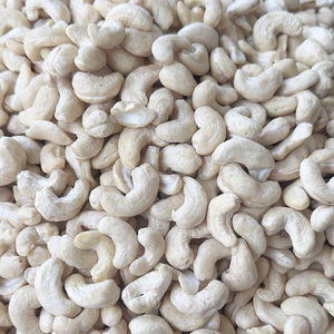 Wholesales Vietnam <b>Cashew</b> Prices Worldwide <b>Cashew</b> <b>Nuts</b> W180 Vietnam Santigo Viet Nam OEM, ODM - Product Image 1