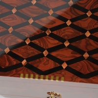 Humidor de bureau avec logo personnalisé, coffret de présentation de cigares en bois de luxe avec technique de laque, fabriqué en cèdre MDF